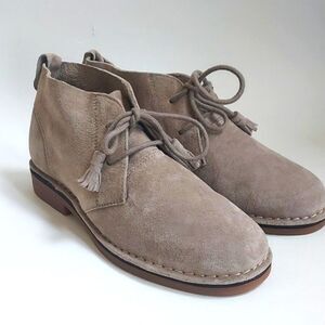 Ladies 8.5 Hush Puppies Cora Catelyn Lace up Tan Suede Desert Boot #HW05490 252